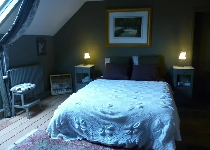 Compagnons11 3* Mons